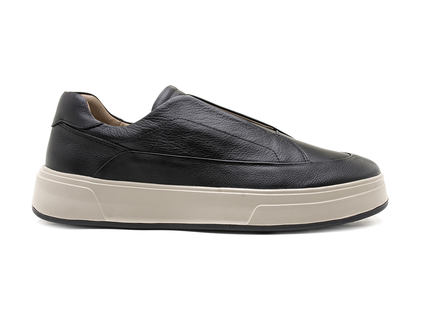 OMD10-10CE00 CERVO PRETO UNIS.OMODA PRETO/PALHA